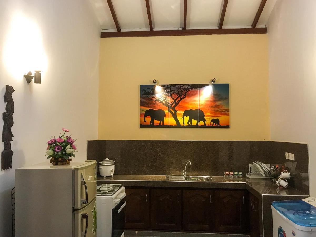 Villa Girilena Хикадува Екстериор снимка