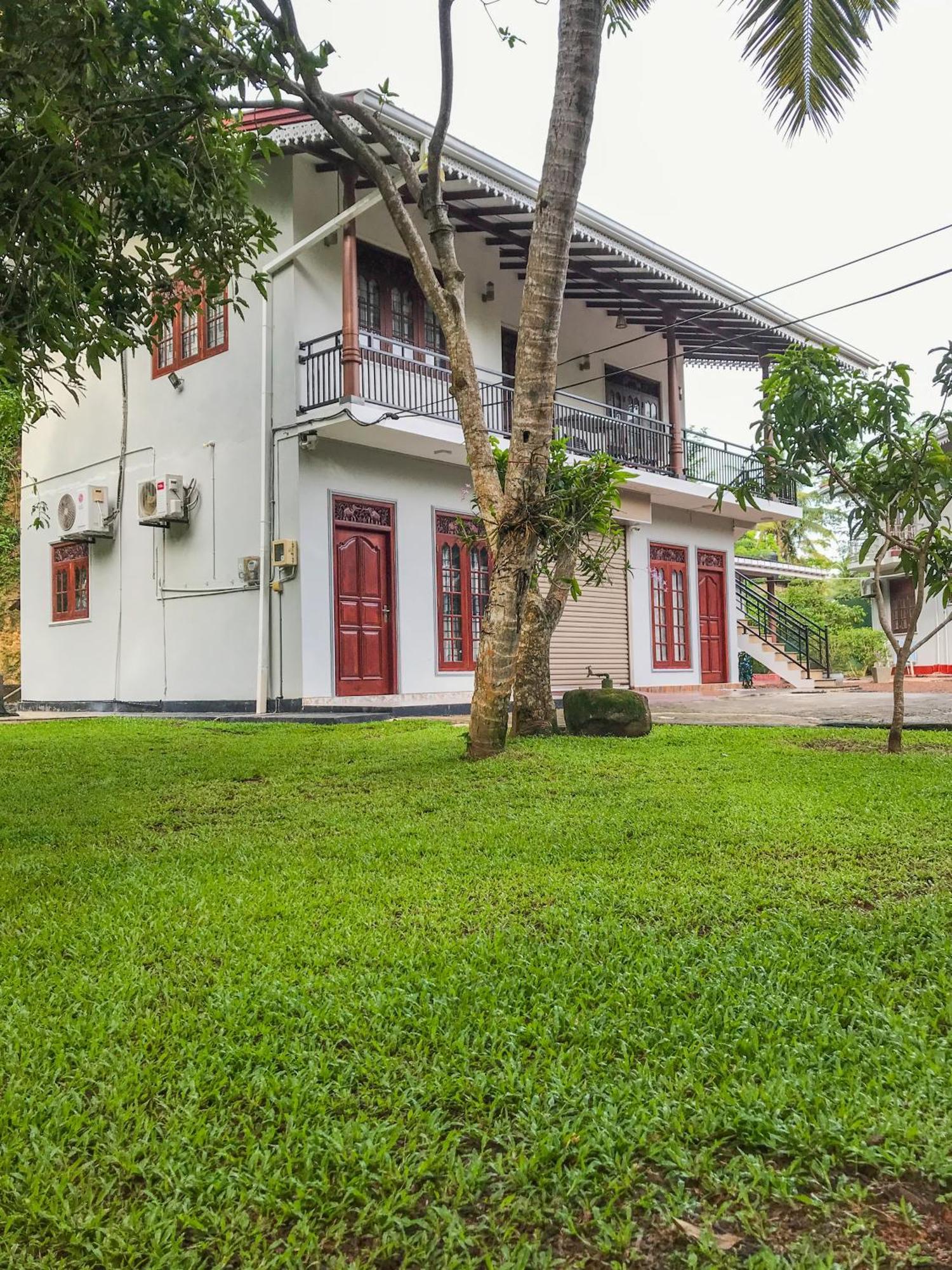 Villa Girilena Хикадува Екстериор снимка