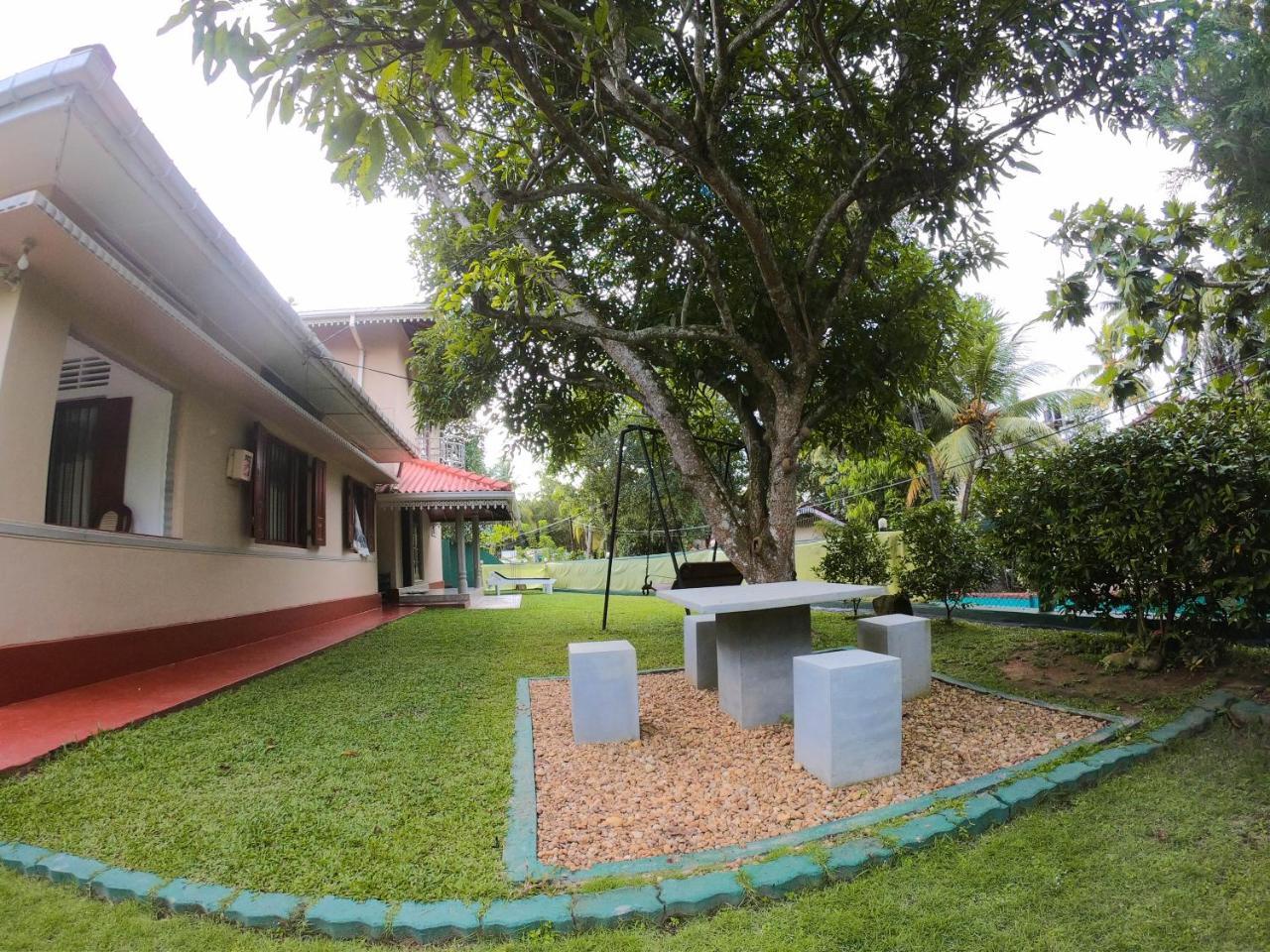 Villa Girilena Хикадува Екстериор снимка
