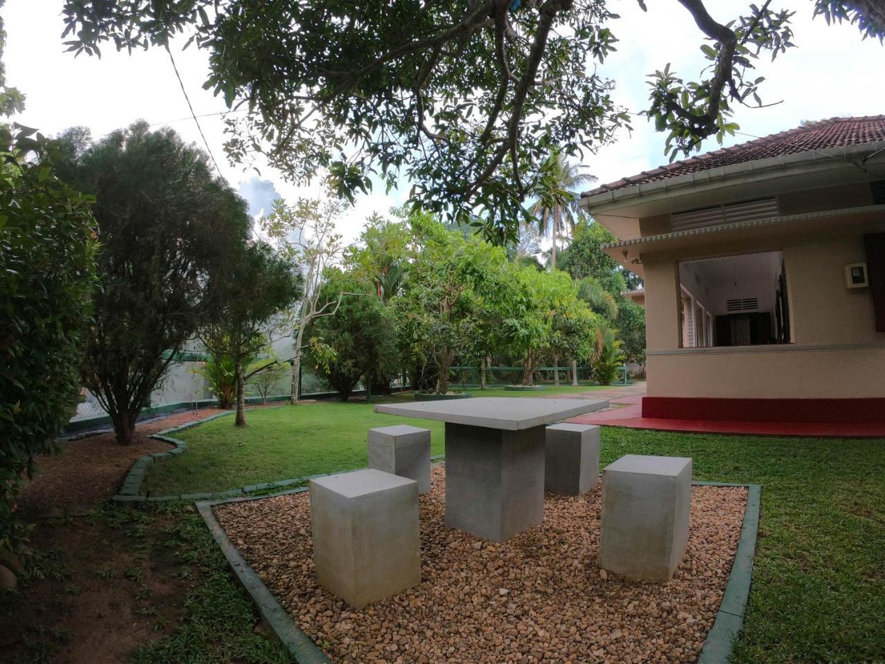Villa Girilena Хикадува Екстериор снимка