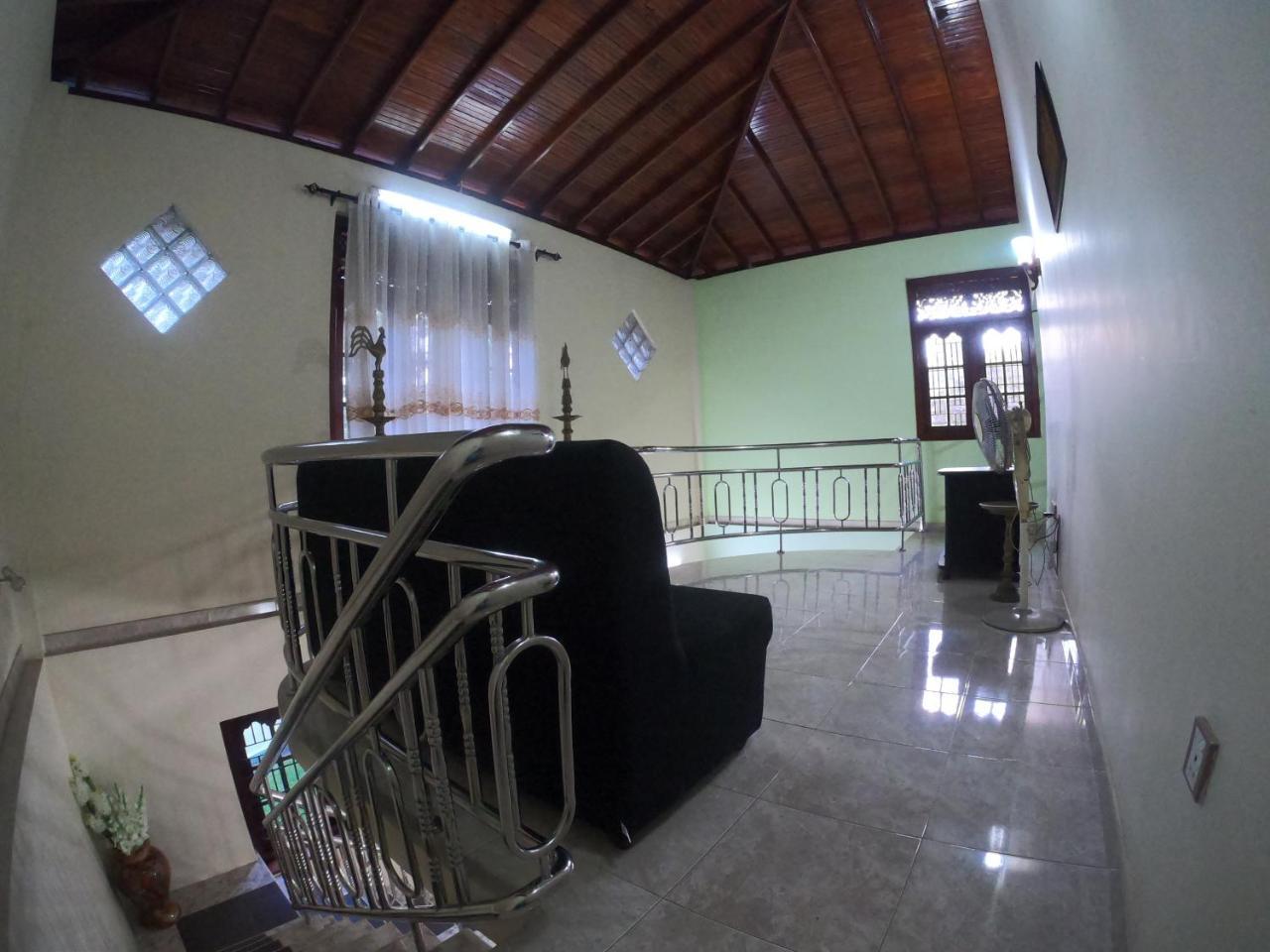 Villa Girilena Хикадува Екстериор снимка