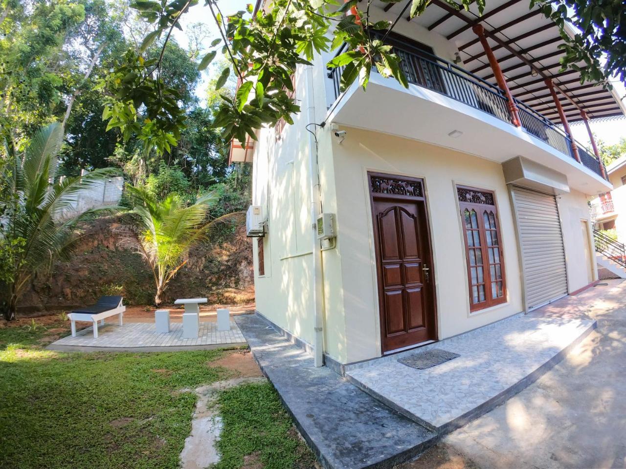 Villa Girilena Хикадува Екстериор снимка