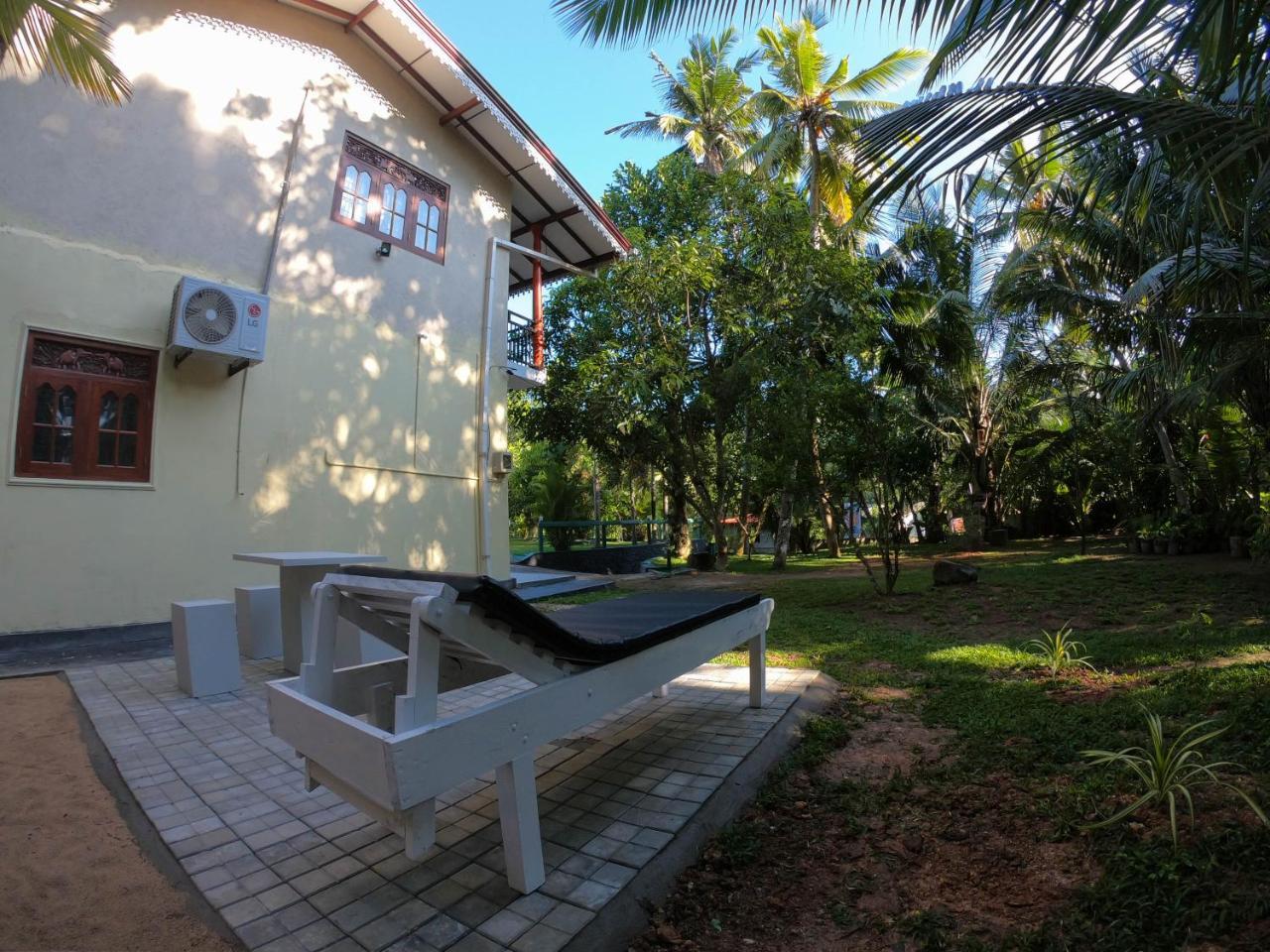 Villa Girilena Хикадува Екстериор снимка