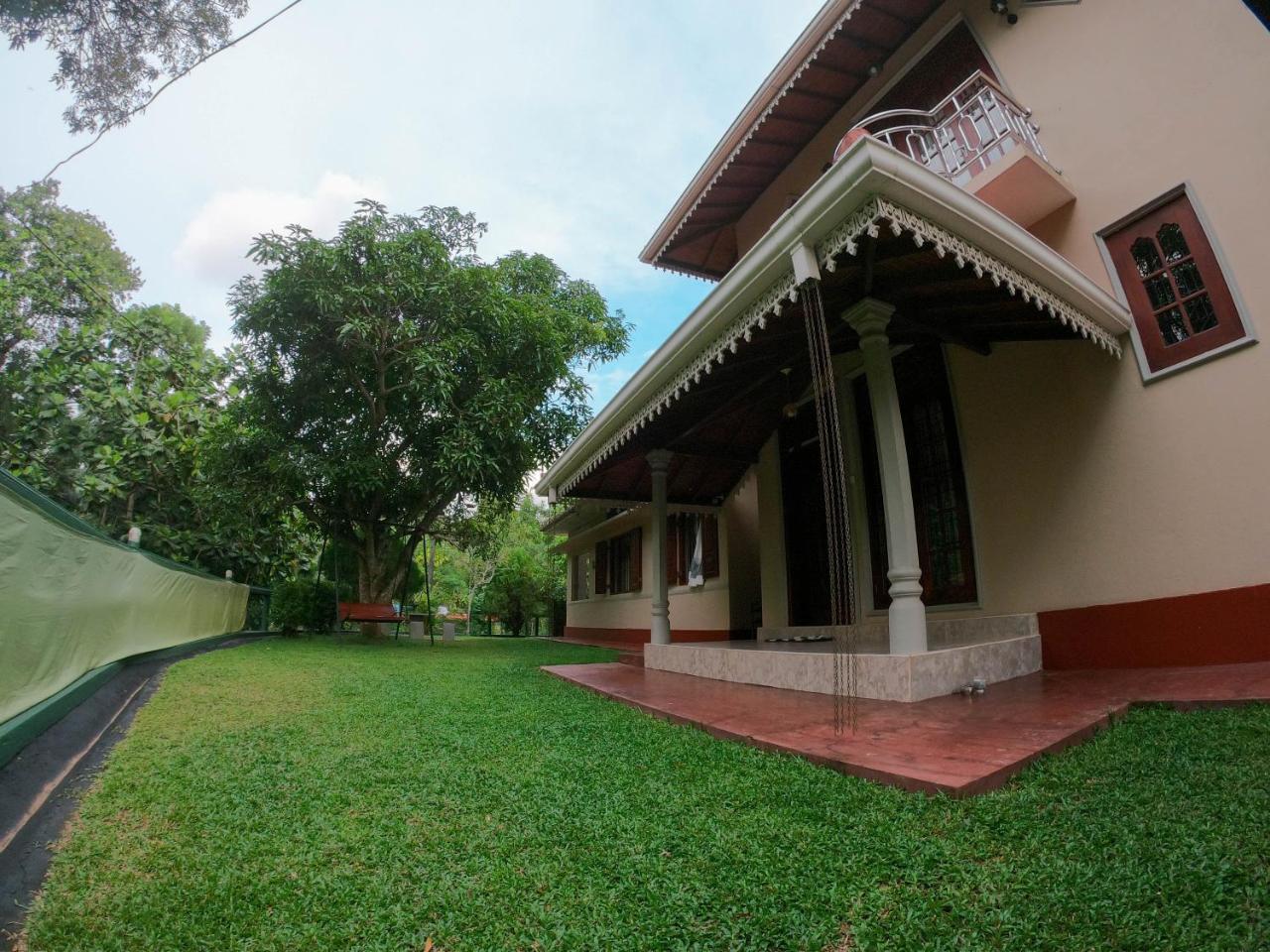 Villa Girilena Хикадува Екстериор снимка